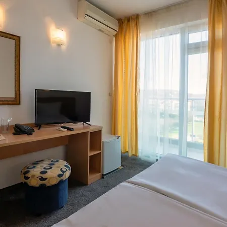 Хотел свети димитър Приморско